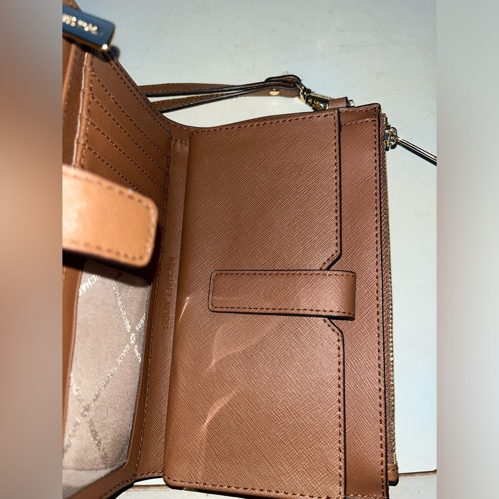 Michael Kors wristlet